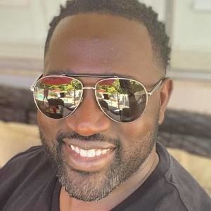 Meet your Posher, Van